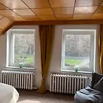 Sternschnuppe, Treseburg Harz, Unmittelbar Am Wasser Thale