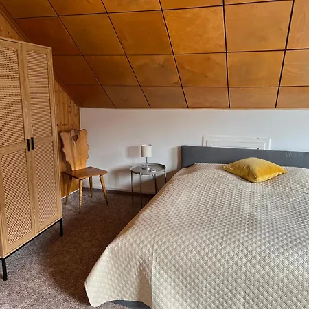 Sternschnuppe, Treseburg Harz, Unmittelbar Am Wasser * Thale