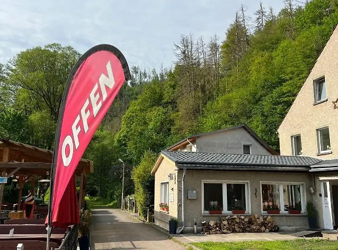 Sternschnuppe, Treseburg Harz, Unmittelbar Am Wasser Thale
