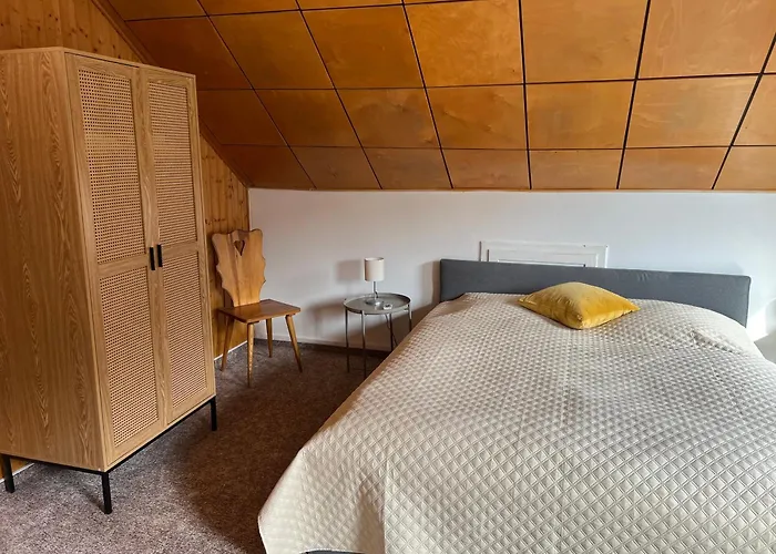 Sternschnuppe, Treseburg Harz, Unmittelbar Am Wasser * Thale